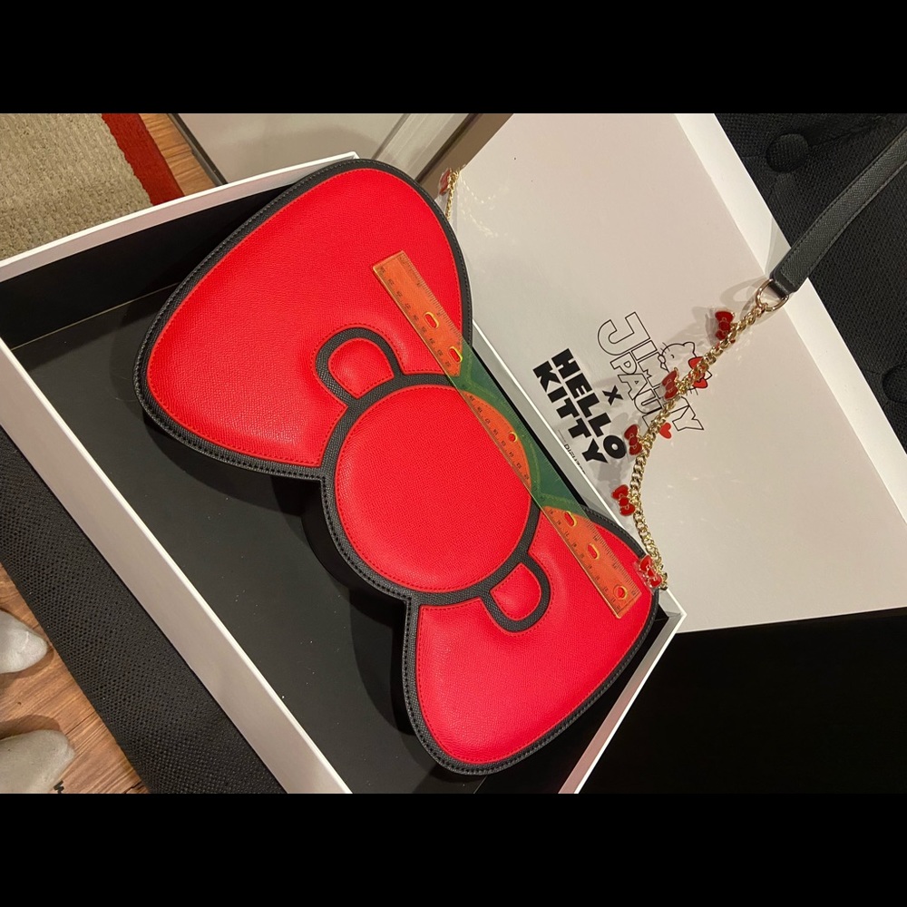 NEVER USED Jimmy Paul X Hello Kitty bow shaped bag with shoulder strap with box